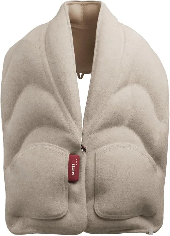 Stoov Kokoon³ XL - Kabellose Wärme - Wärmeschal - Soft Beige — Heizkleidung